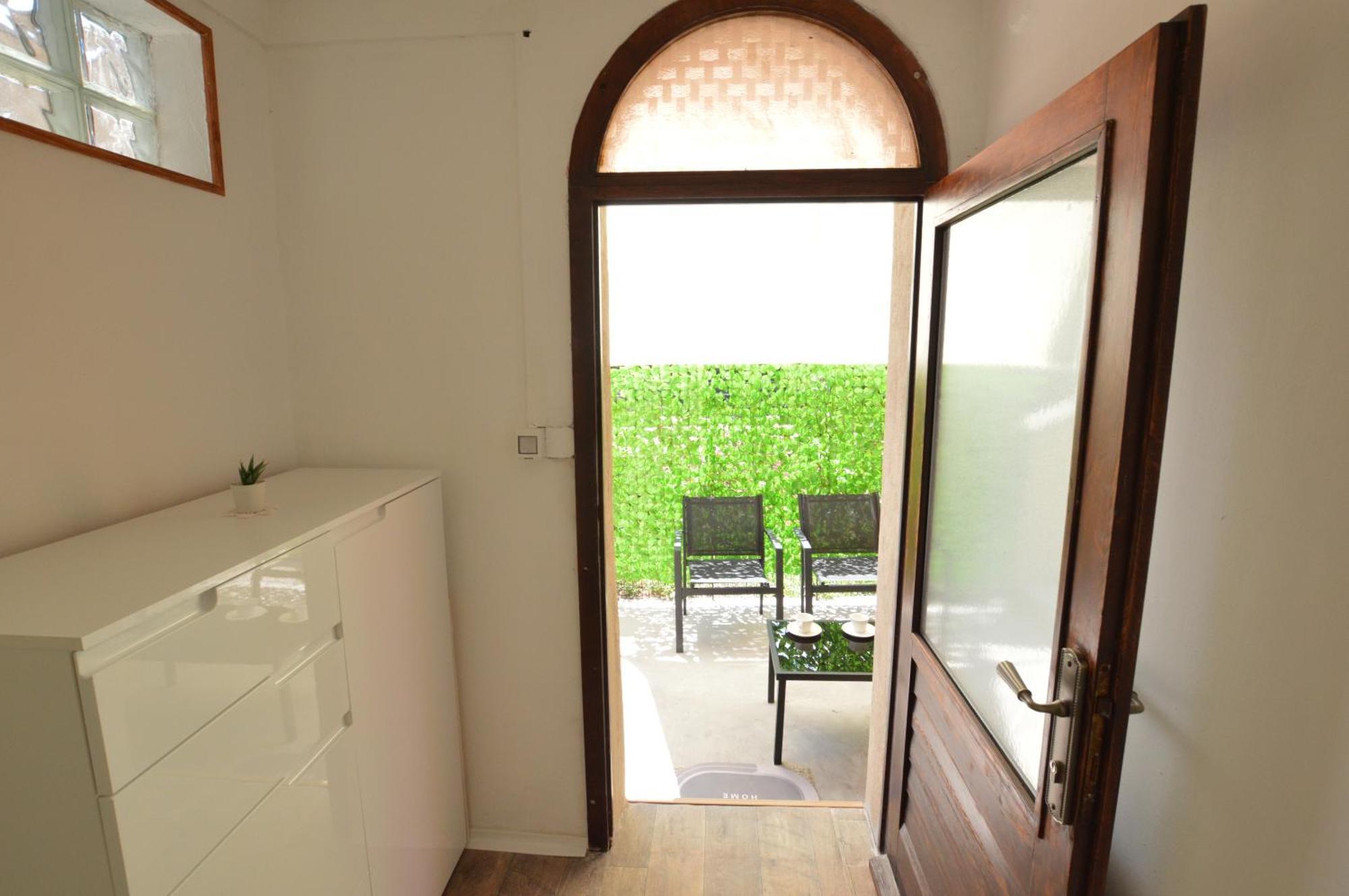 Haus Natura Jurdani Luaran gambar