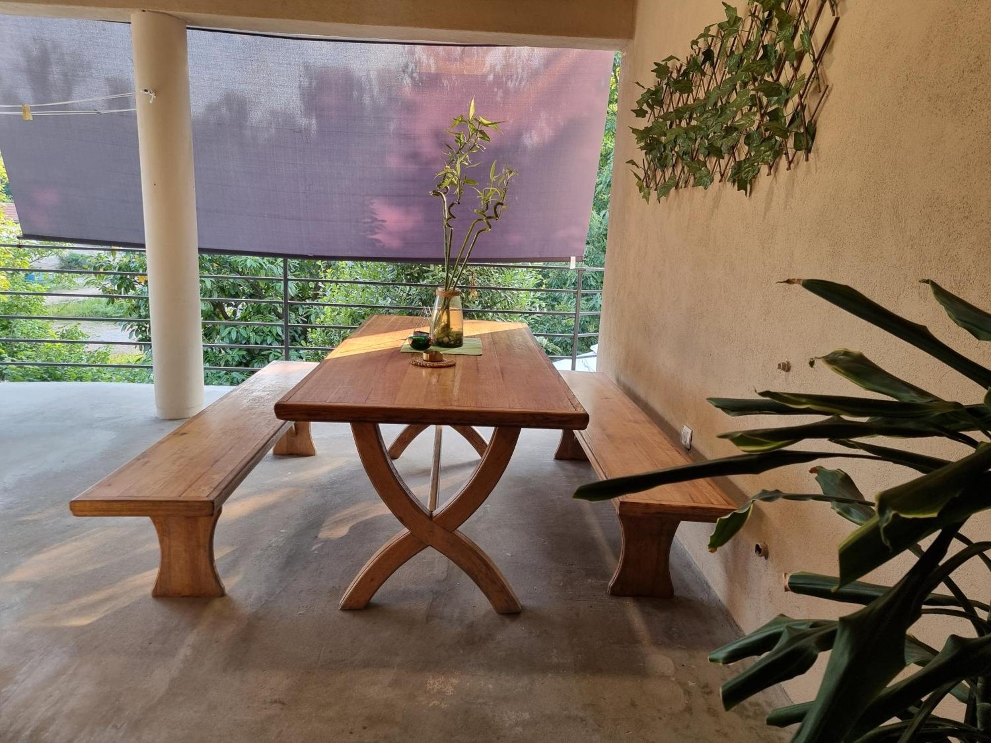 Haus Natura Jurdani Luaran gambar